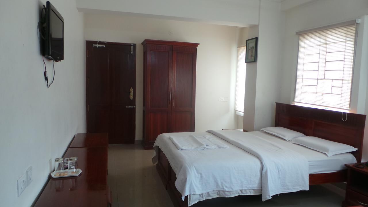 Kooloth Lake View Residency Hotel Coimbatore Buitenkant foto