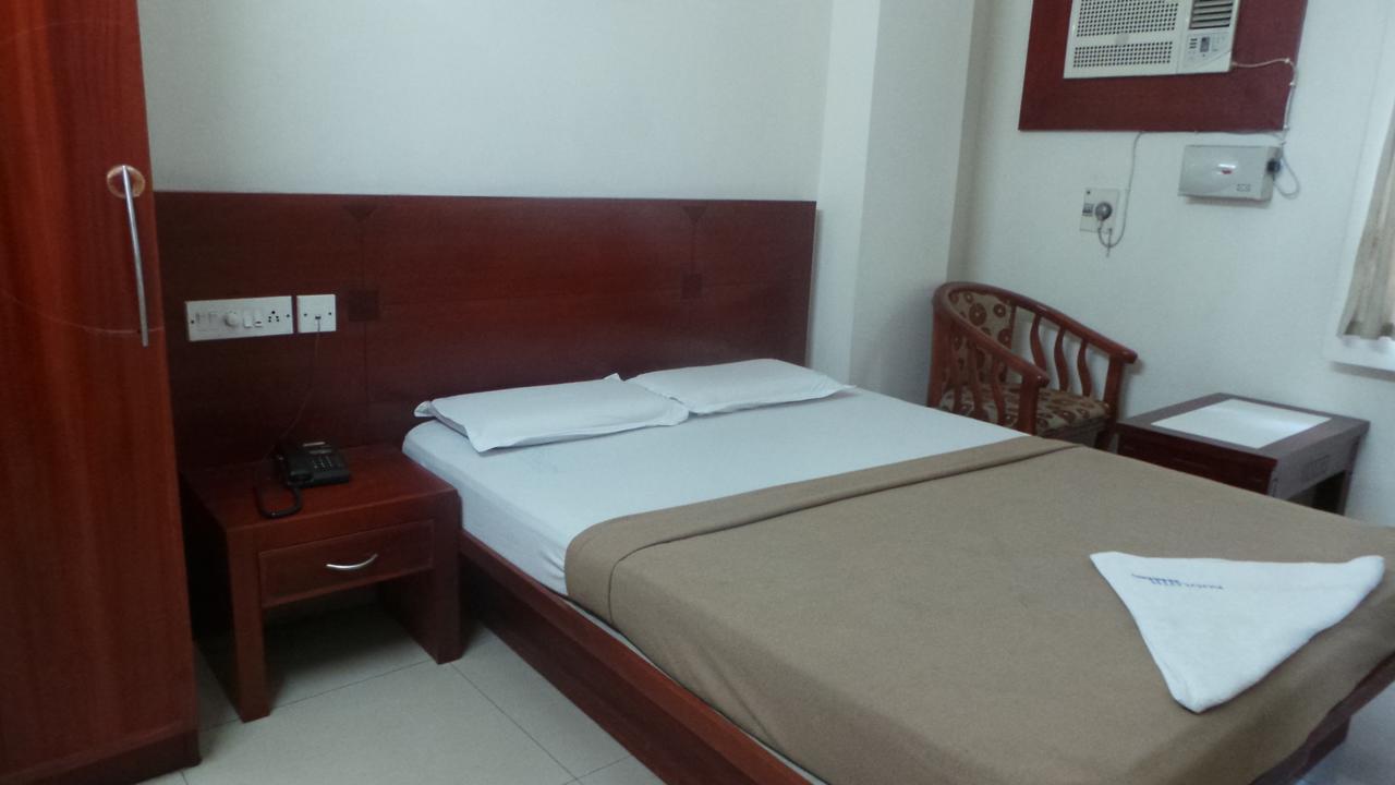 Kooloth Lake View Residency Hotel Coimbatore Buitenkant foto