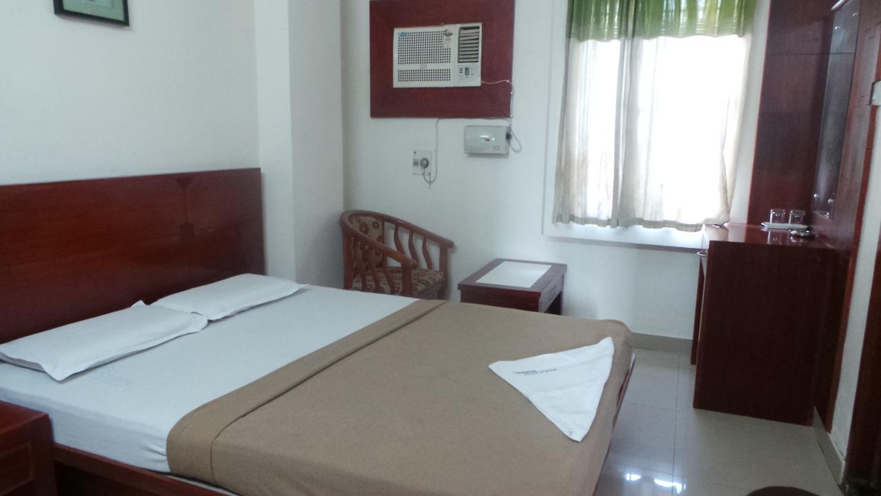 Kooloth Lake View Residency Hotel Coimbatore Buitenkant foto